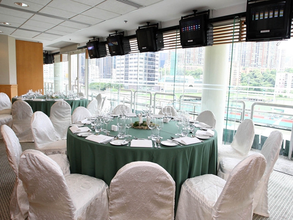 happy-valley-private-box-04.jpg