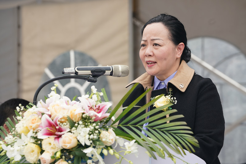 香港赛马会梁桂芳女士在开幕式中致辞
